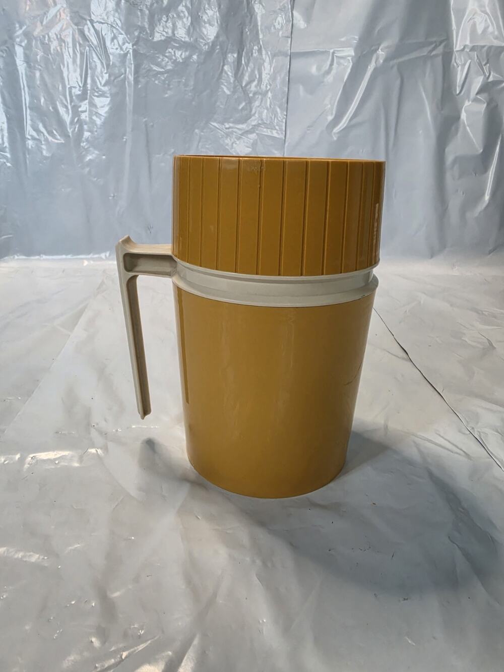 Vintage Thermos Hot or Cold Food Container Coffee 7002 10 oz. Clean & Ready